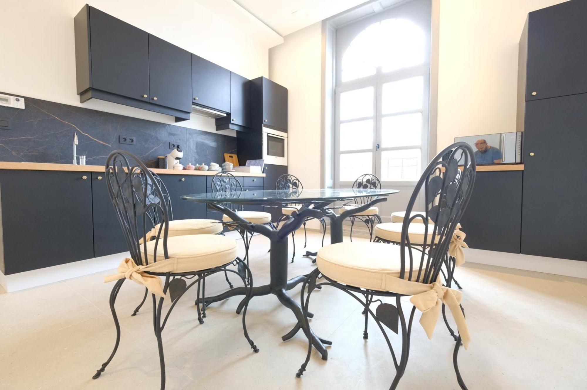 Room Jade - La Maison De La Duchesse De La Valliere - Parking Prive Bergen Buitenkant foto